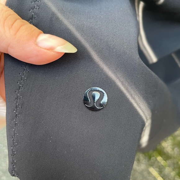 LULULEMON HERE TO THERE PLEATED BLACK TENNIS DRESS - Picture 4 of 6